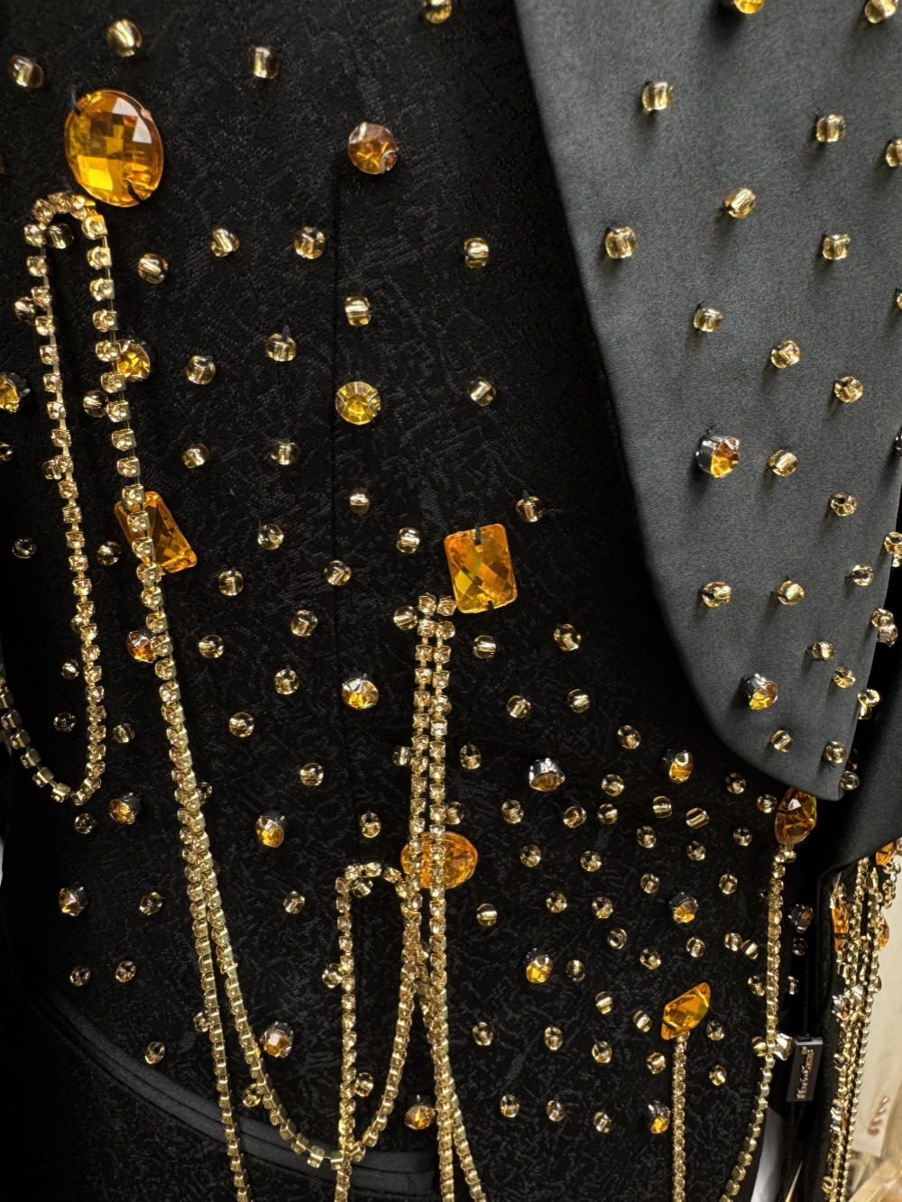 New Golden Beaded Tassel Suit  - Men'S Formal Wear For A Wedding reseña y precio