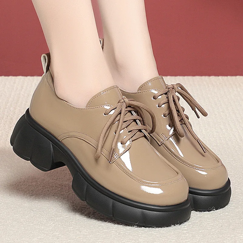 5cm Vintage British Thick Bott - Patent Leather Oxford reseña y precio